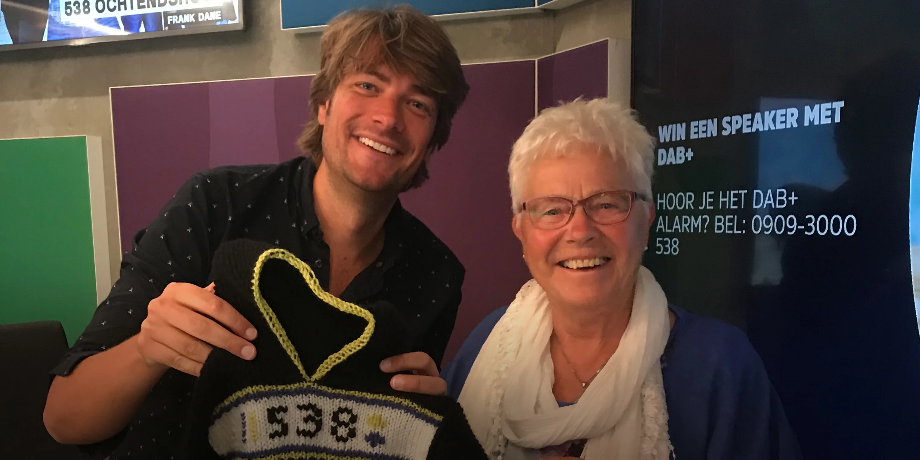 Moeder van Jelmer draagt een gedicht voor!