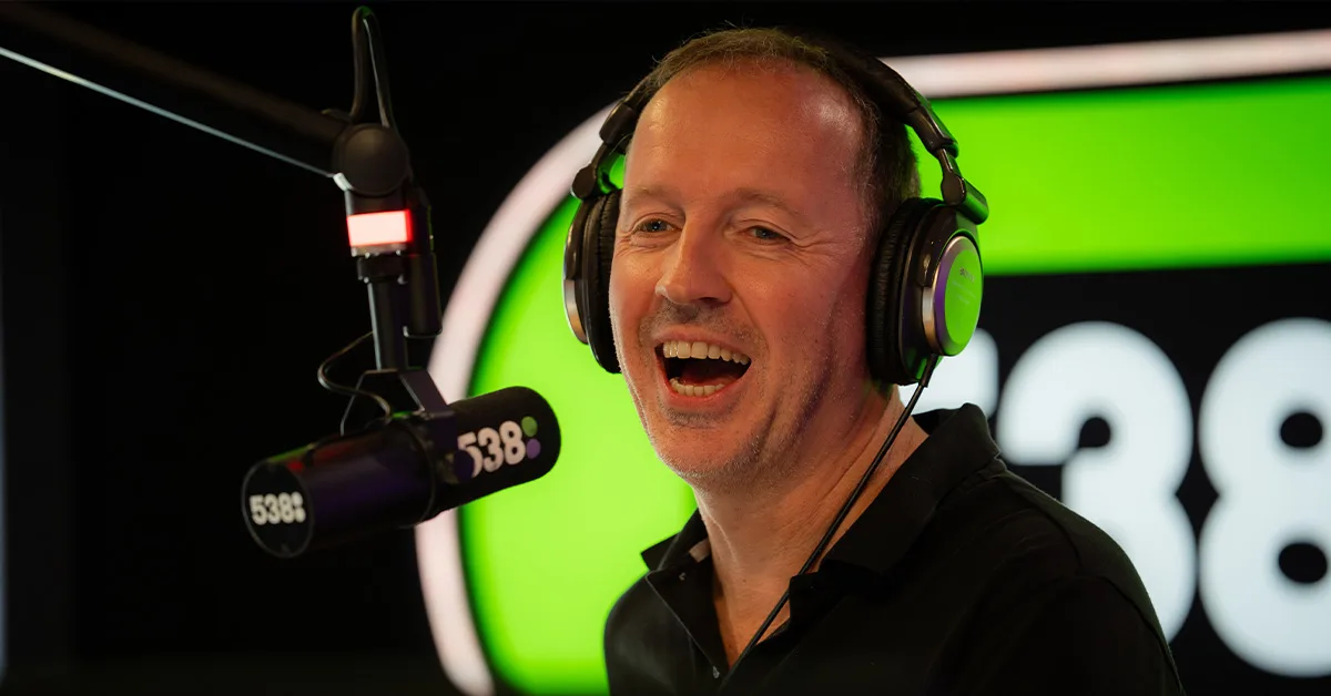 Het smurfenkabinet... eh, Smurfenlied in Evers & co.! 🔵😂