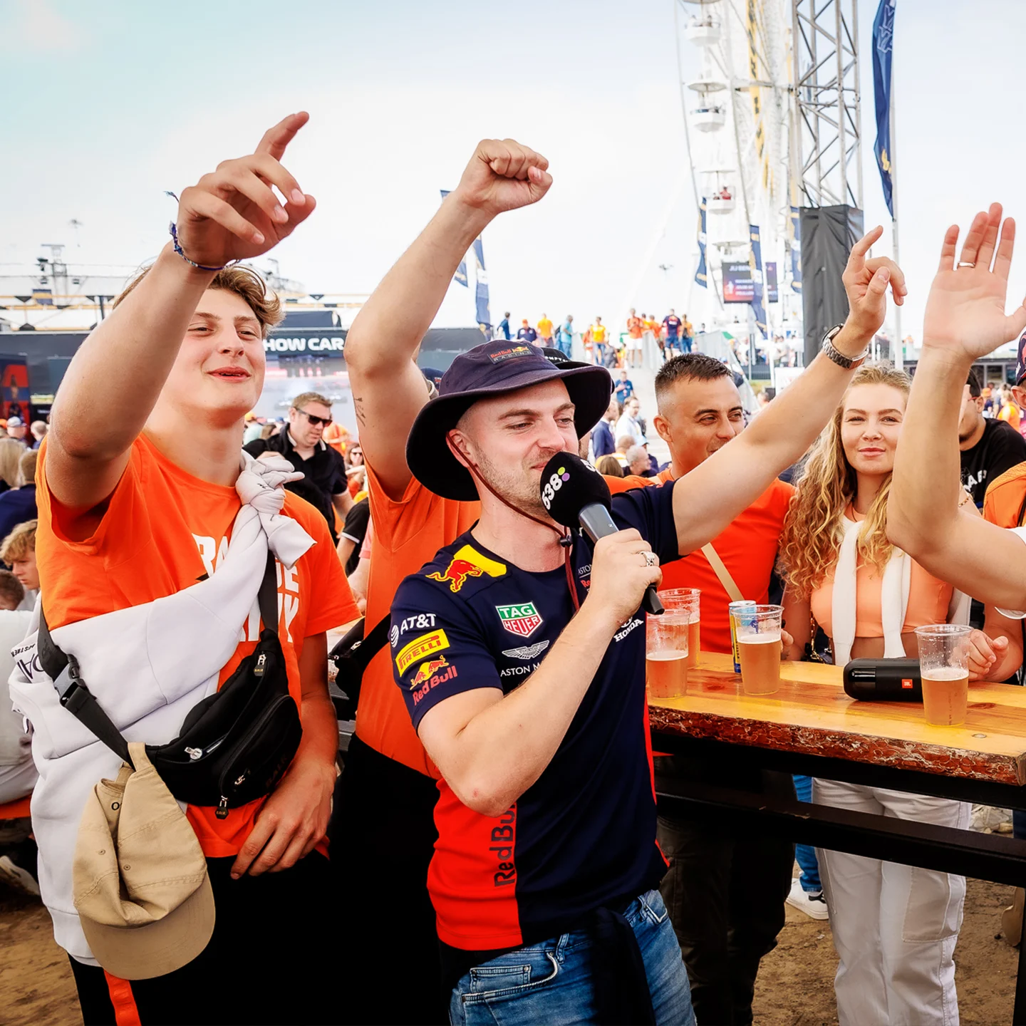 SUPERMAX door alle fans! 🧡