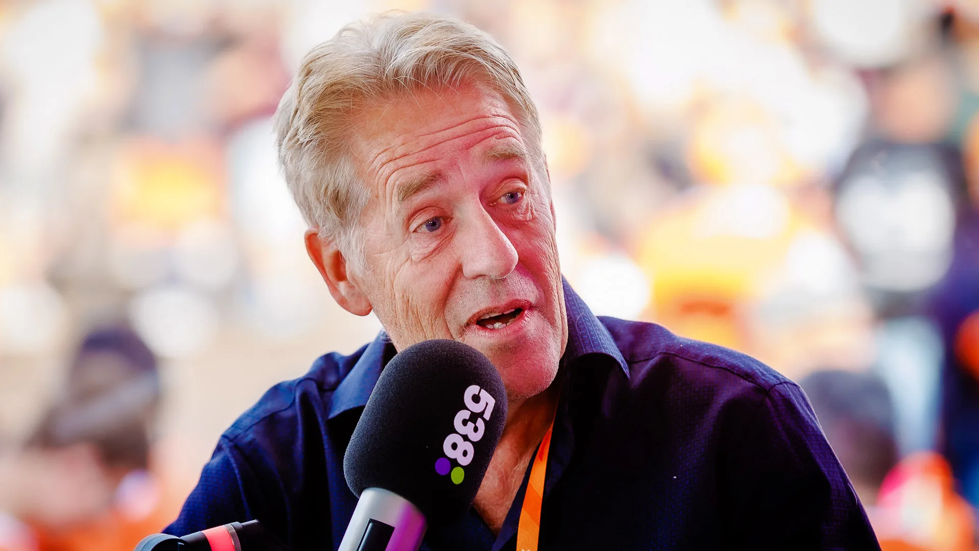 Even bellen met Peter