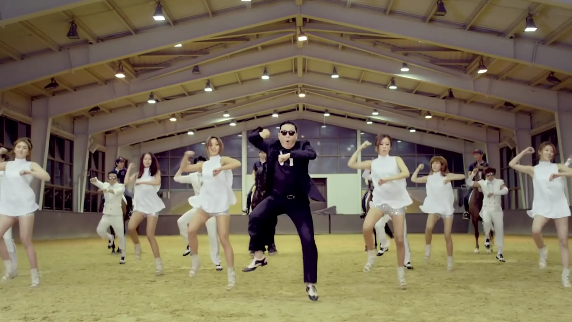 Negen jaar geleden op op op, op nummer 1: Gangnam Style!