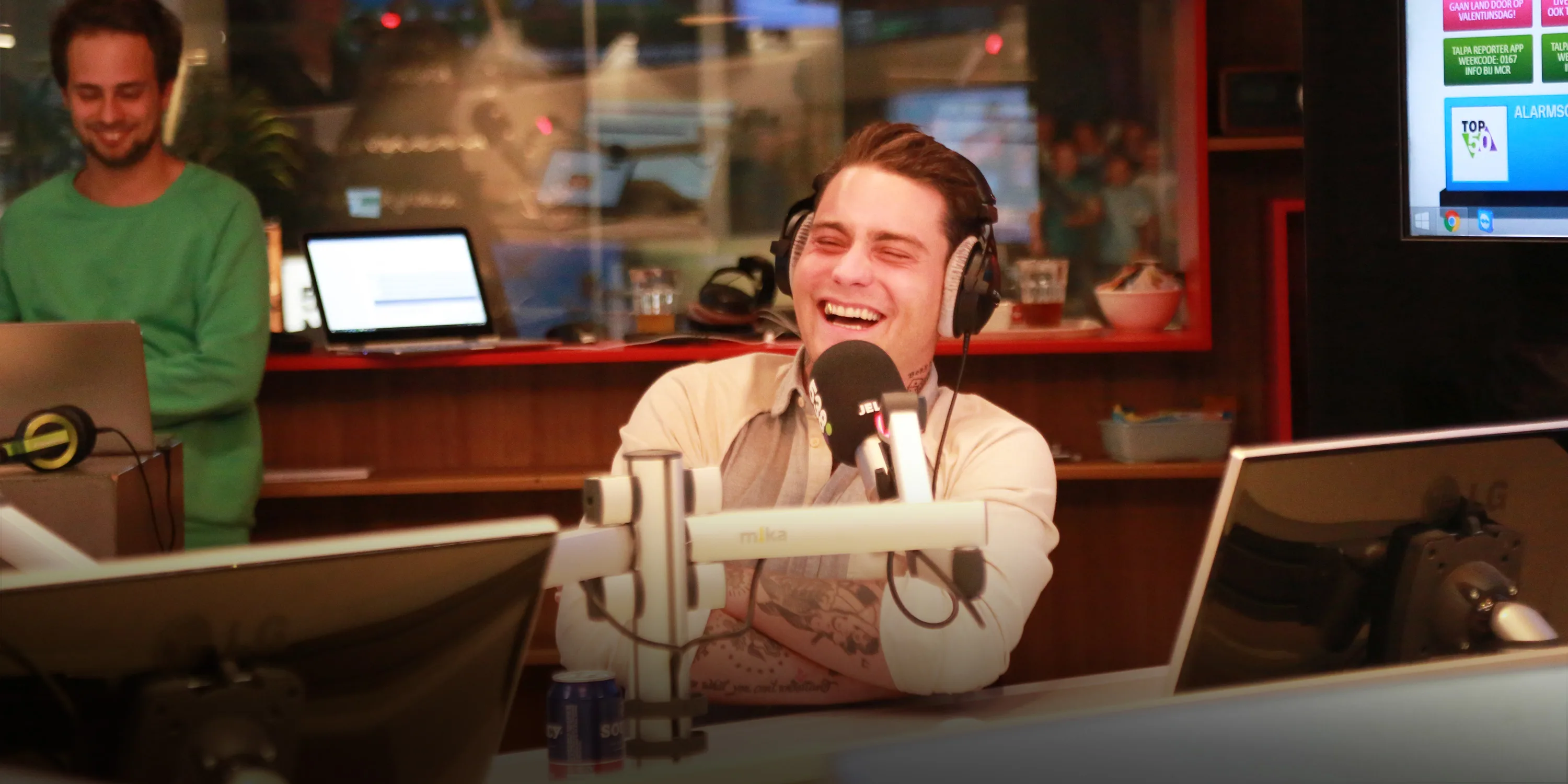 538-luisteraars zwijmelen bij optreden Douwe Bob