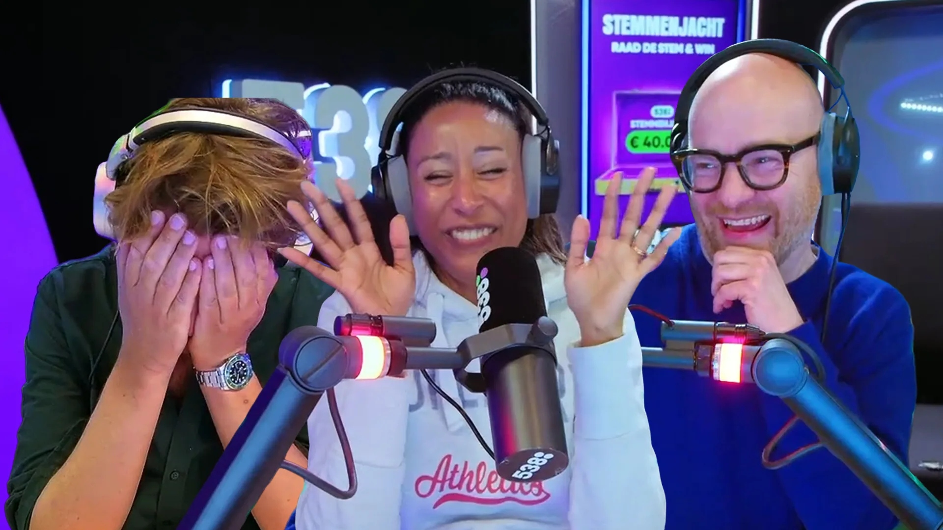 Wat een baannaam: Petra Doorenspleet is verloskundige 😭👏