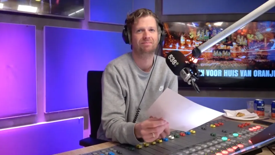 Bas Smit is de Missie 538-veilingmeester