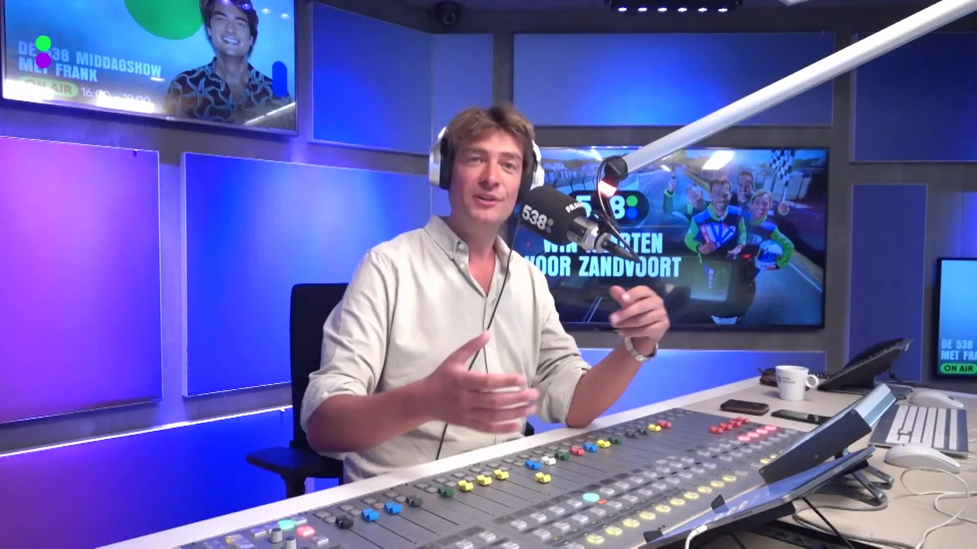 Frank vertelt hoe het met zijn vriendin Mila gaat