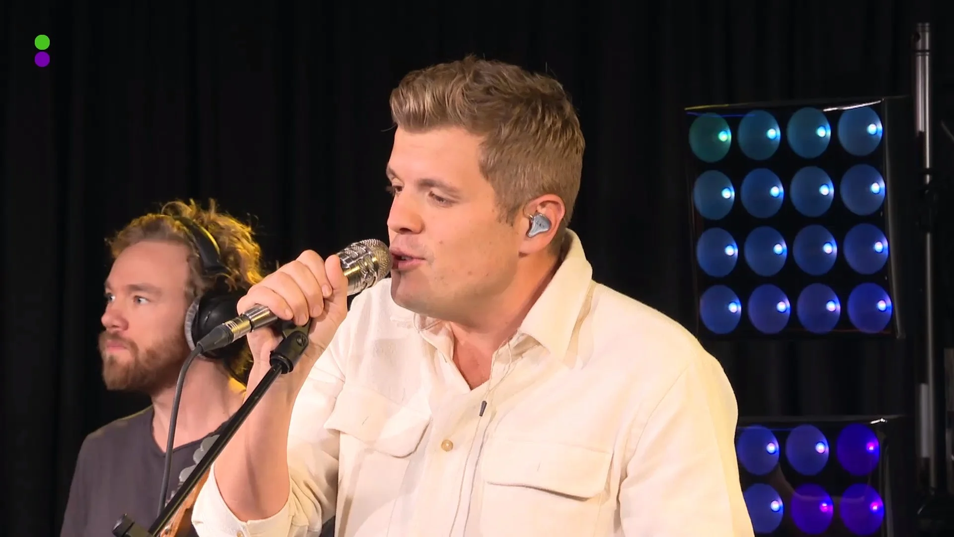 Kippenvel! Jaap Reesema live met nieuwe single