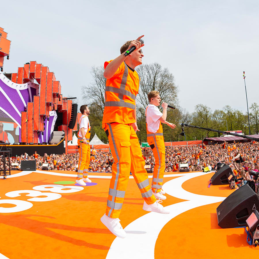 538 Koningsdag ontploft tijdens de Bankzitters! 💥
