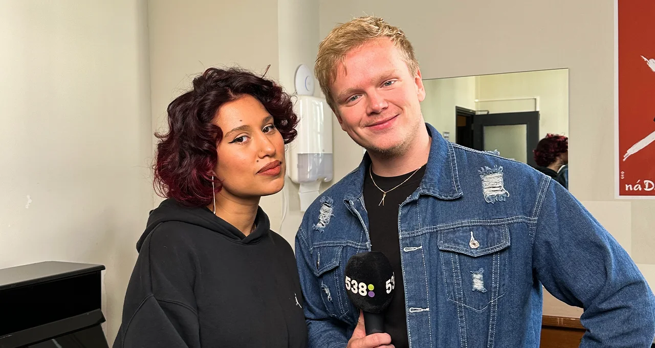 RAYE: van schrijven voor Beyoncé naar een uitverkochte Melkweg