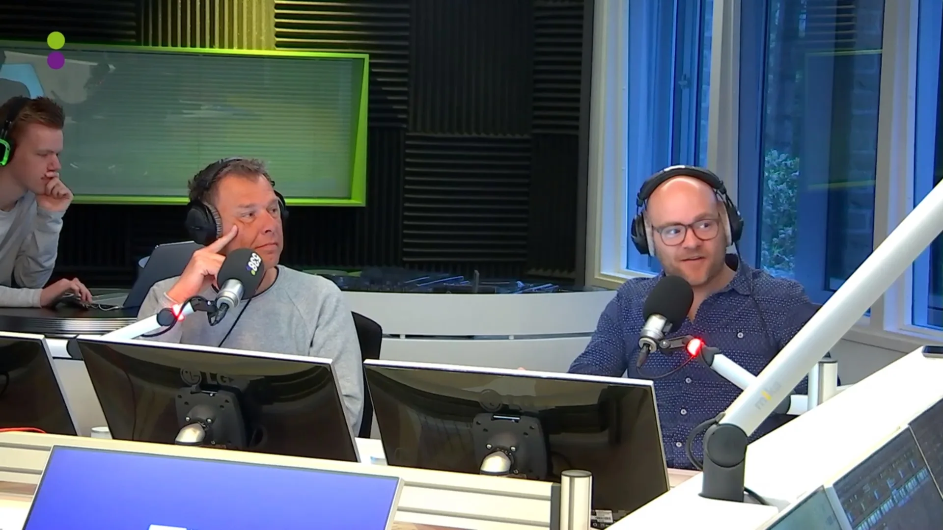 Gary zingt in Chinees restaurant en de klanten blijven maar komen!