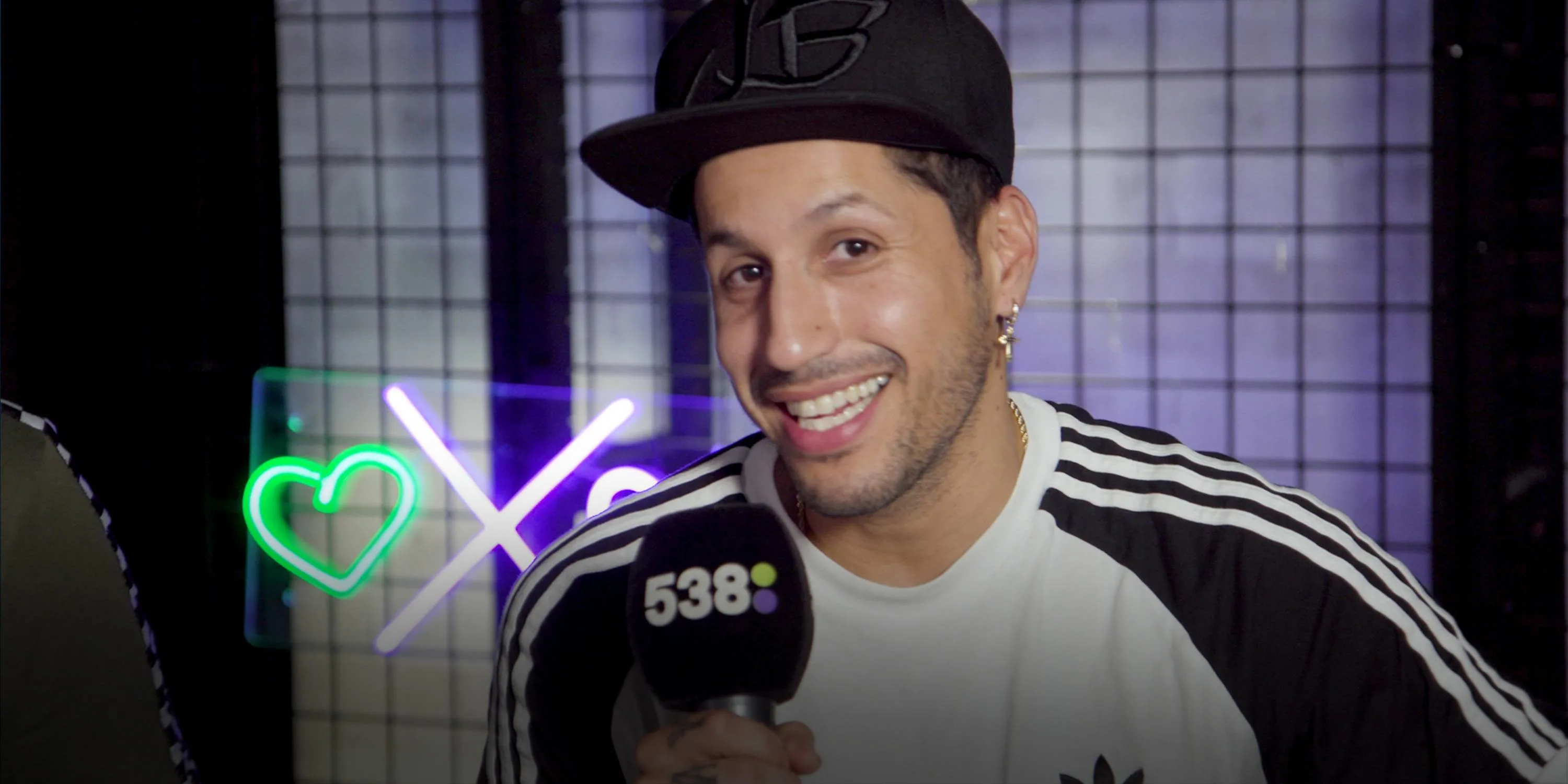 Jody Bernal werd dronken om vervolgens geschiedenisles te geven