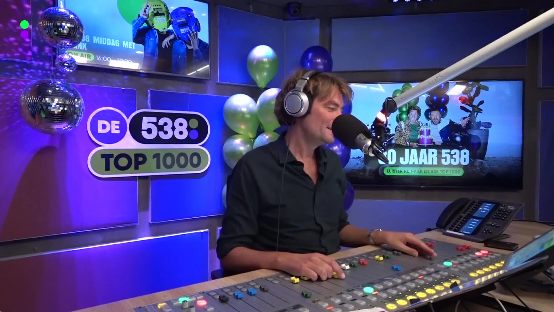 Paskal Jakobsen over Holiday in Spain