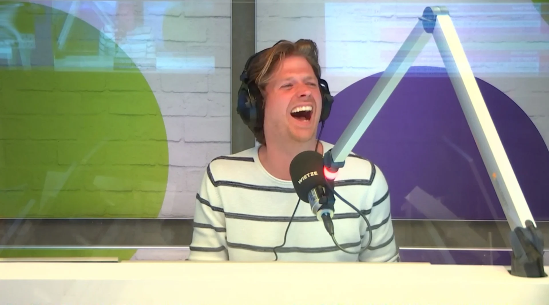 'Alsof ik 16 pillen op heb!' Zo klinkt muziek in 8D