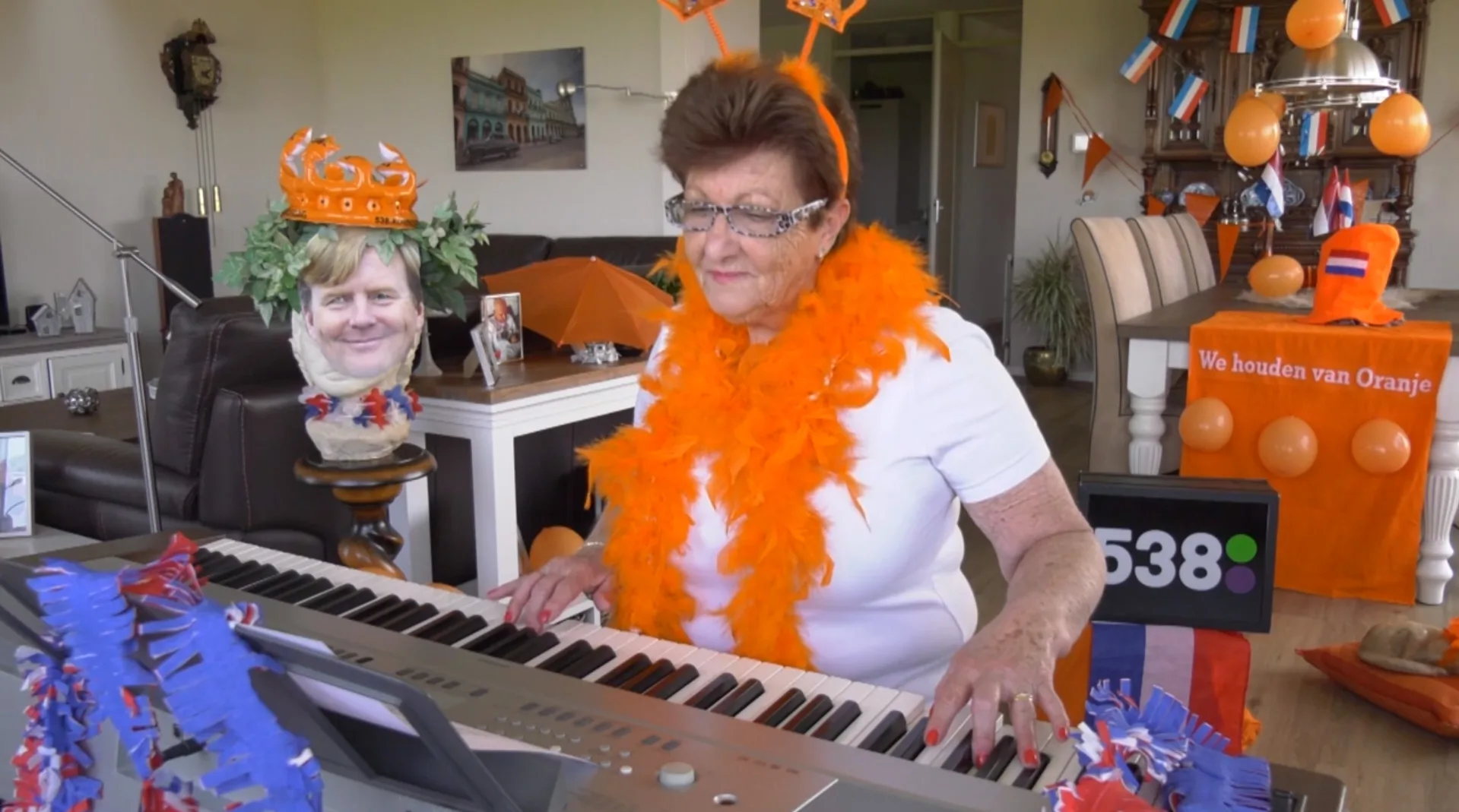 Orgel Joke opent 538 Koningsdag met Wilhelmus