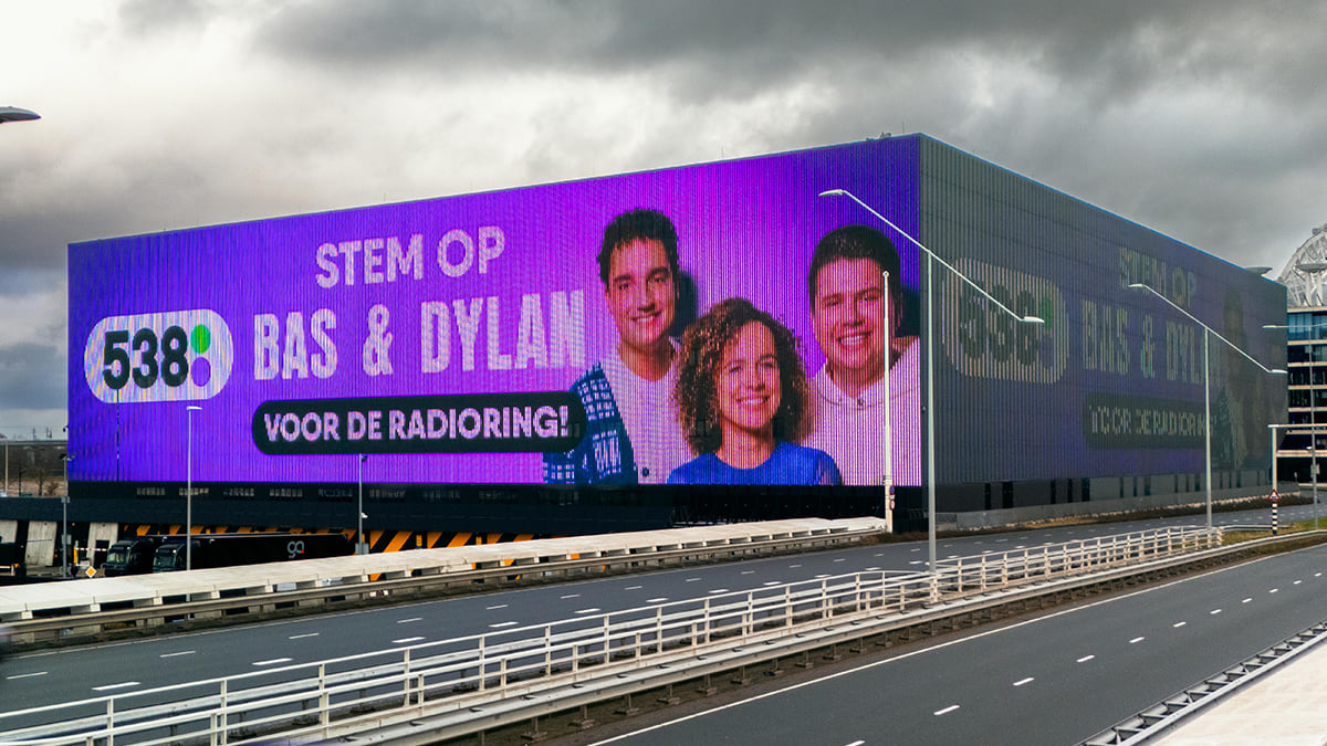 De 538 Ochtendshow heeft een bijzondere verrassing voor Bas & Dylan! 💍🤩