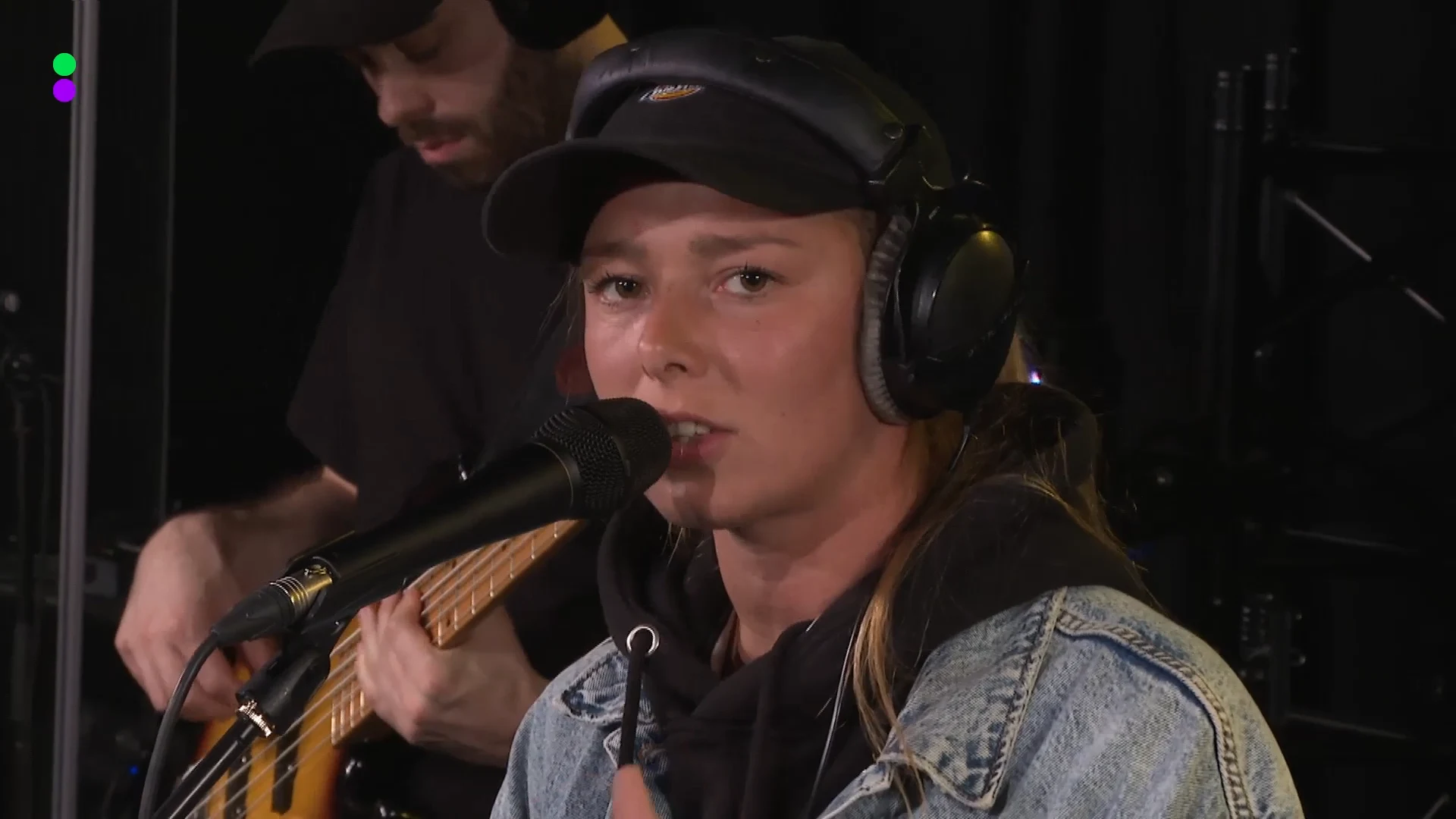 Sera covert Ironic van Alanis Morissette