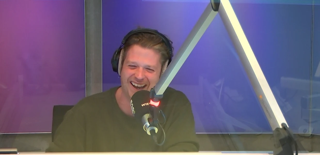 Klaas' dochter: 'Pap, drink je nou tijdens de uitzending?!'