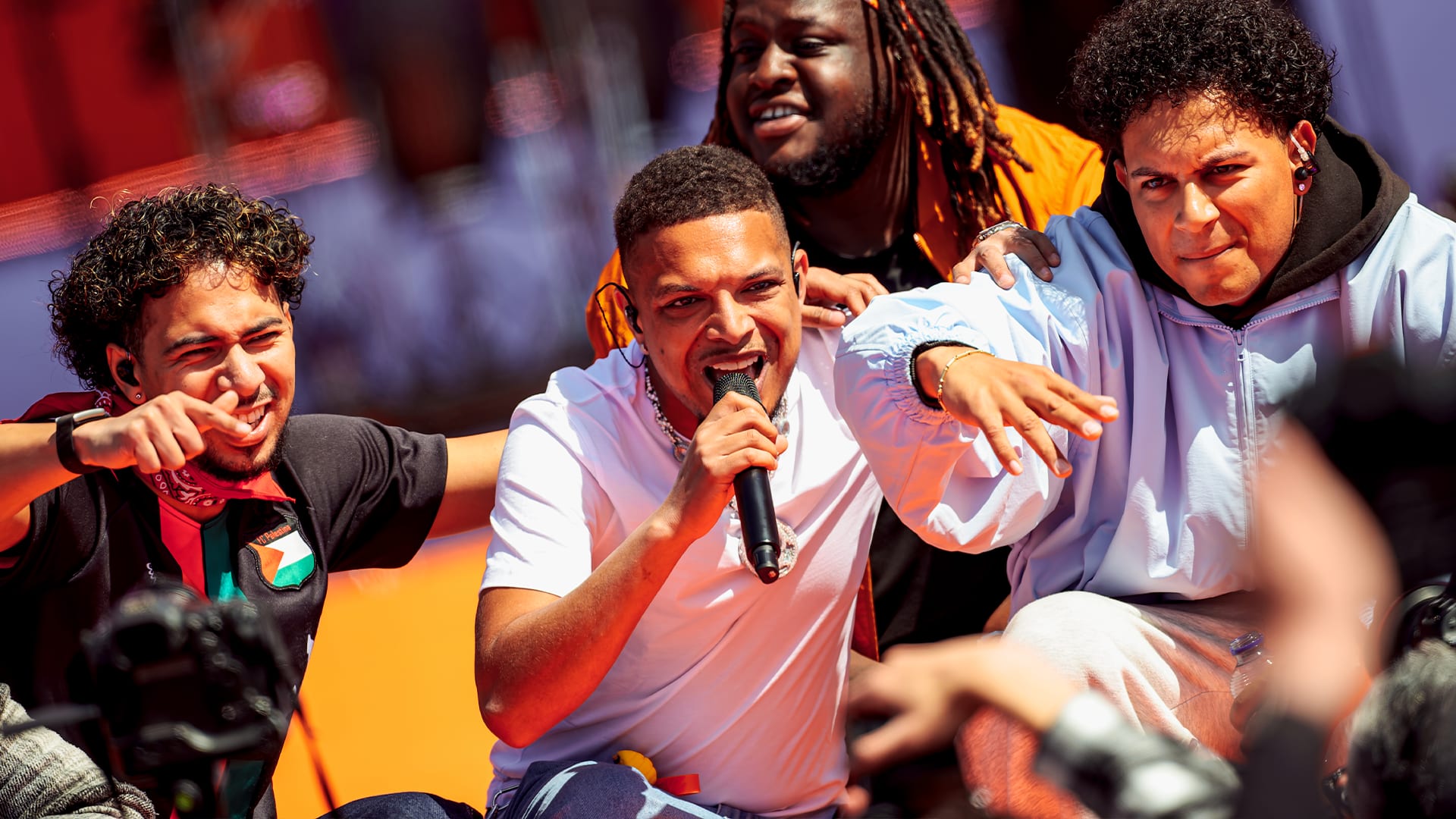 Ronnie Flex & The Fam brengen het feest naar 538 Koningsdag 🔥