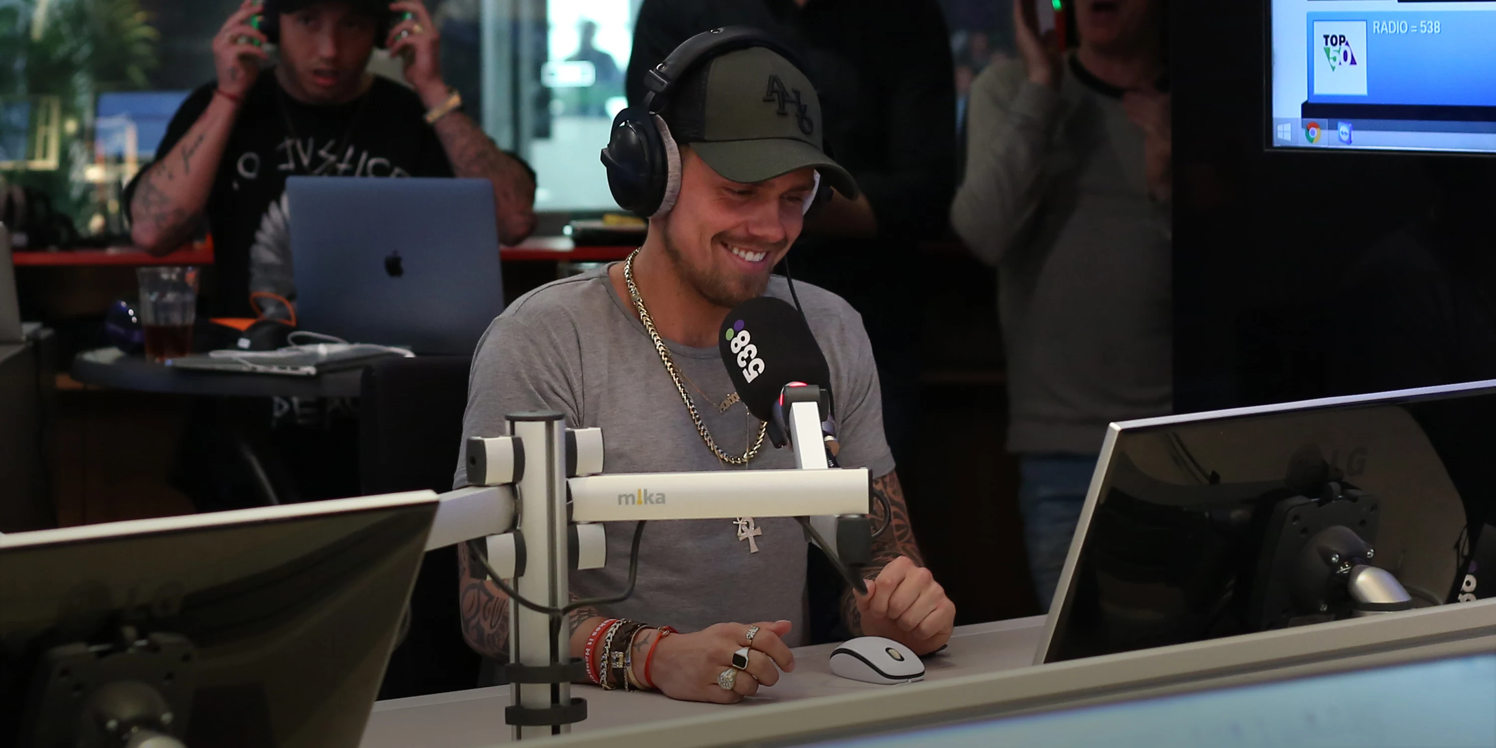 André Hazes zingt een medley van zijn vaders hits!