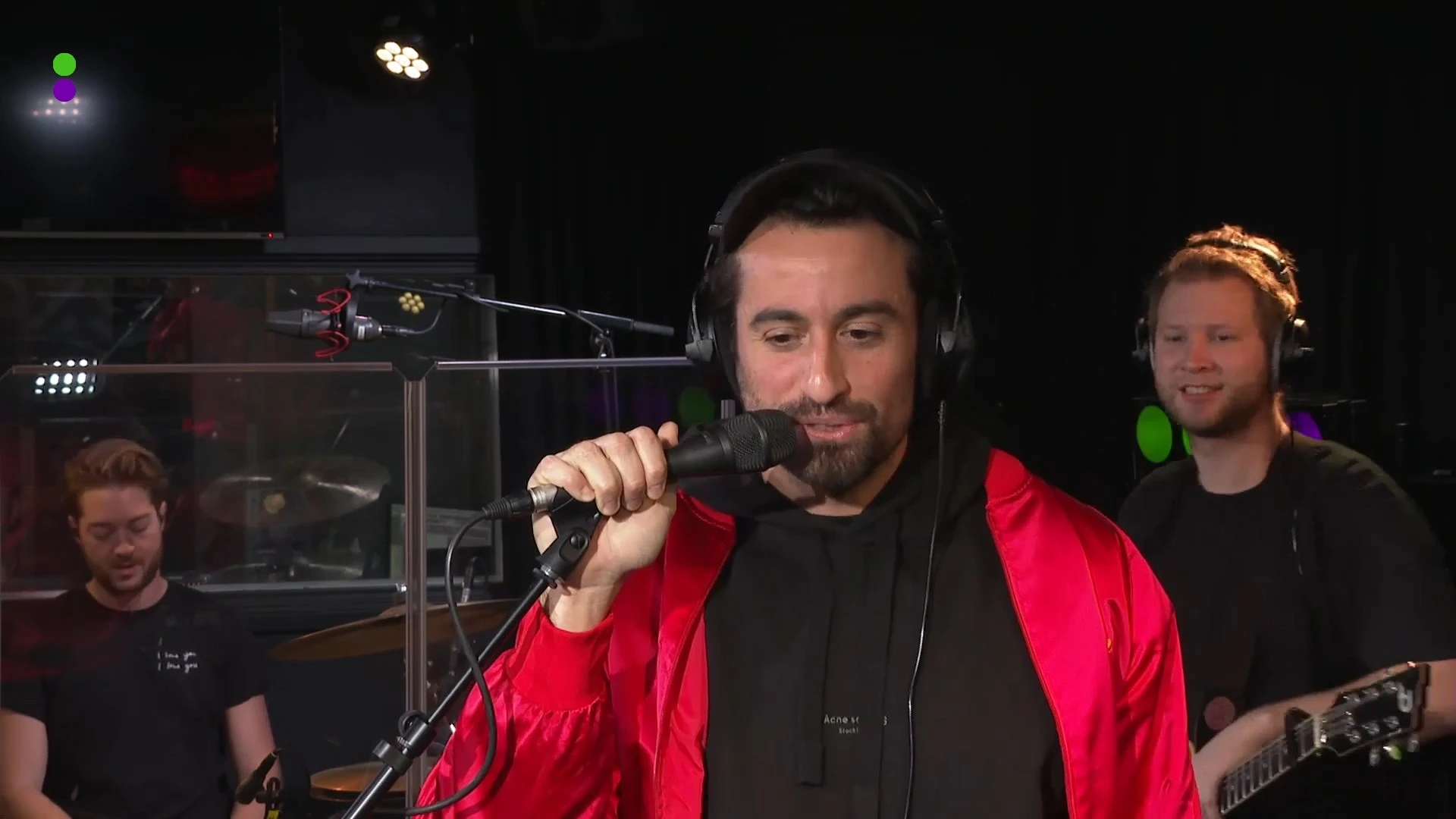 Dotan reageert op uitspraken moeder in Telegraaf