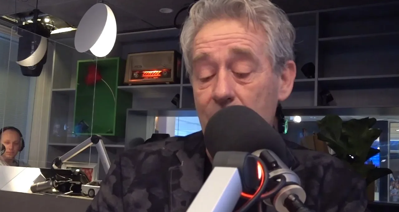Peter brengt emotioneel eerbetoon aan zijn overleden moeder en vriend