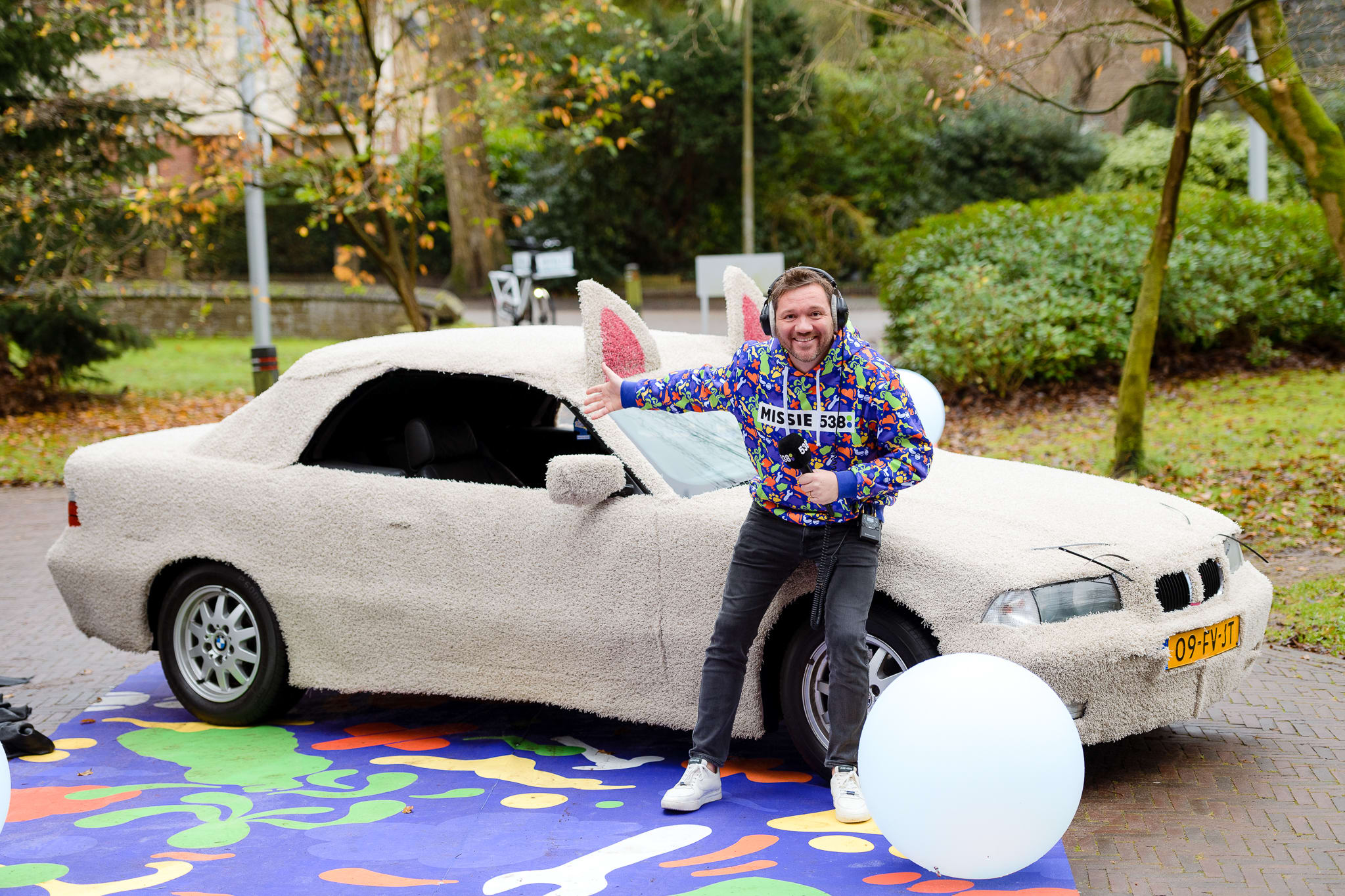 Klaas veilt z'n Pussy Wagon voor Missie 538!