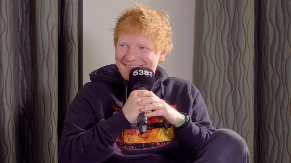 Ed Sheeran over z'n tour, nieuwe album en marmeren penissen...