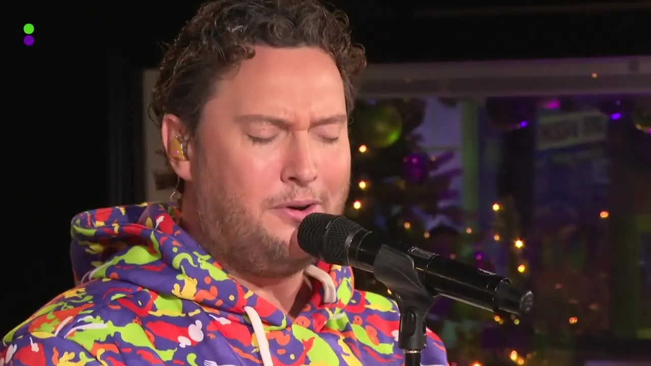 Tino Martin covert Mariah Carey!