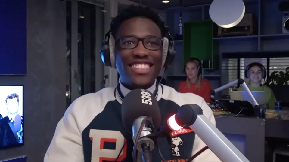 Claude vertelt over z'n eerste single Ladada