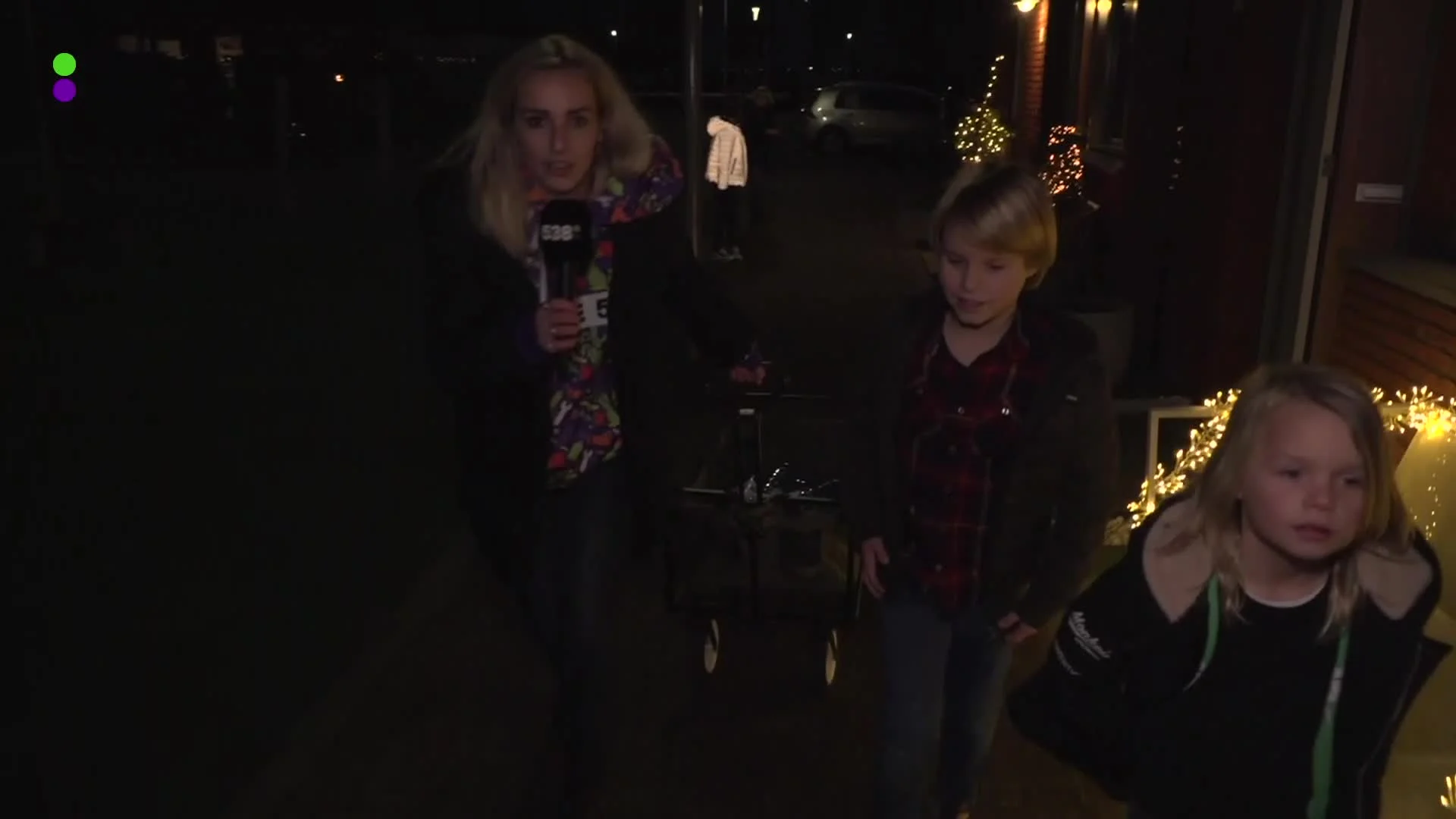 Iris zamelt flessen in!