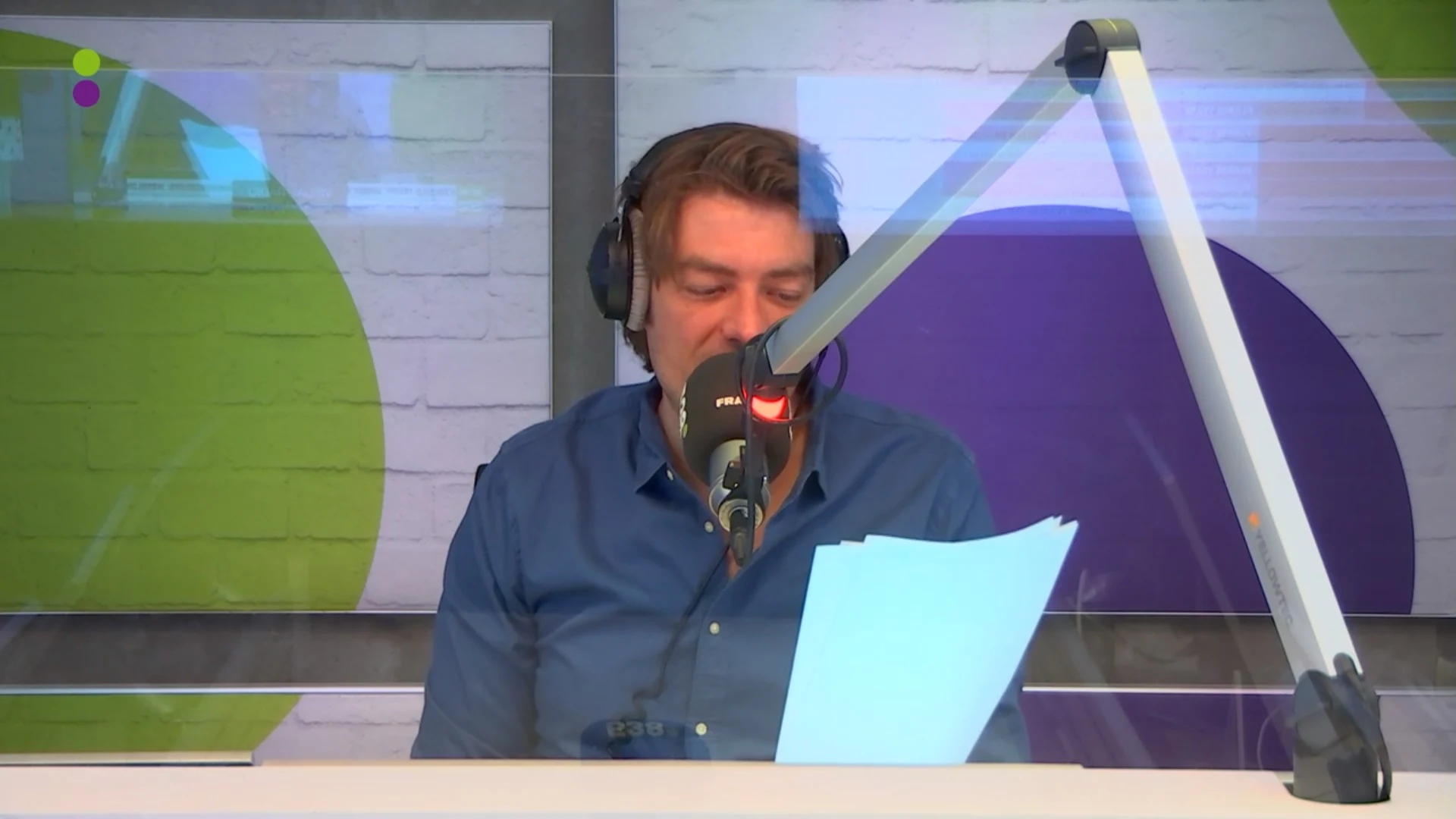 Sander richtte vliegtuigmaatschappij op om thuis te komen