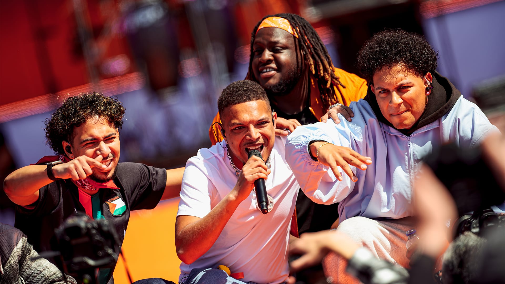 Ronnie Flex & The Fam brengen het feest naar 538 Koningsdag