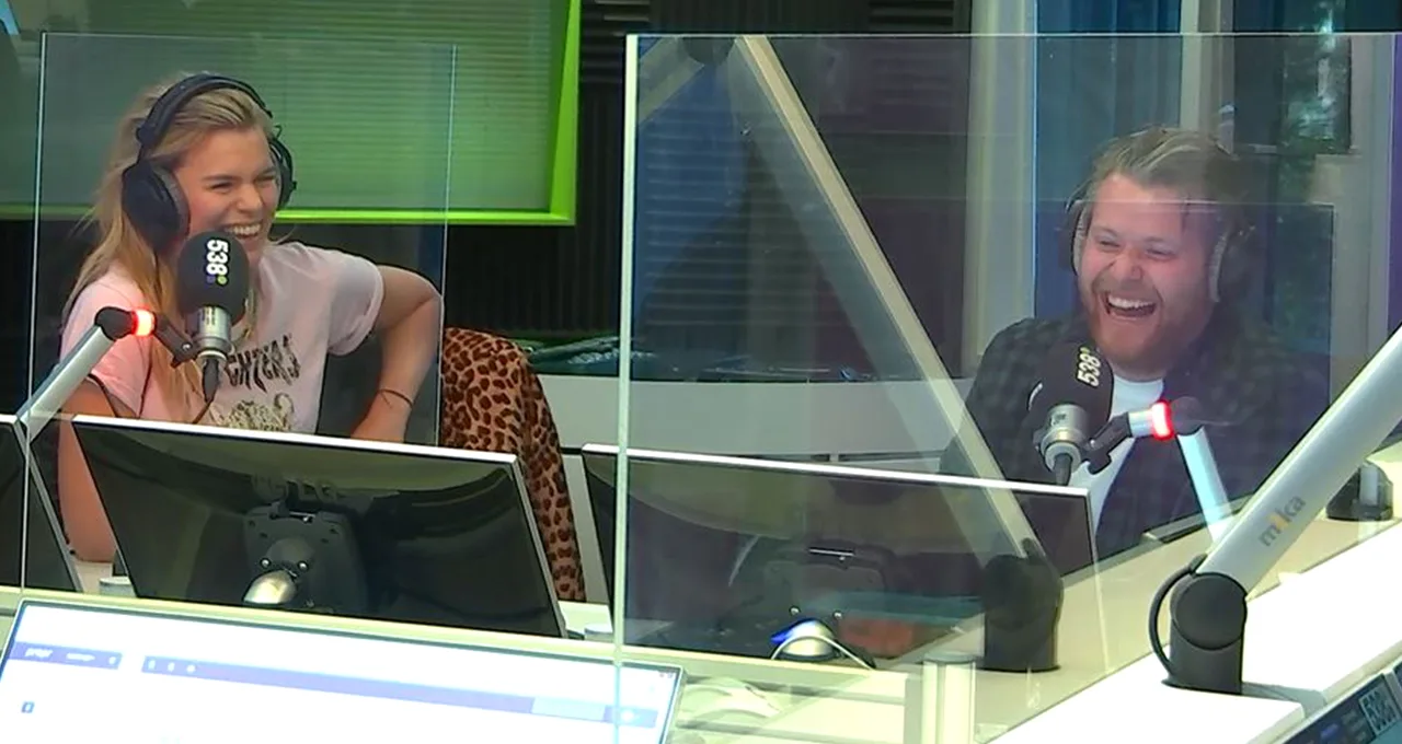 Bas Smit is boos op 538-sidekick Chris