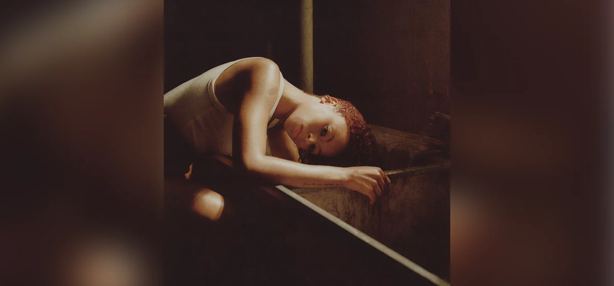 GEKRAAKT: Ravyn Lenae - Love Me Not