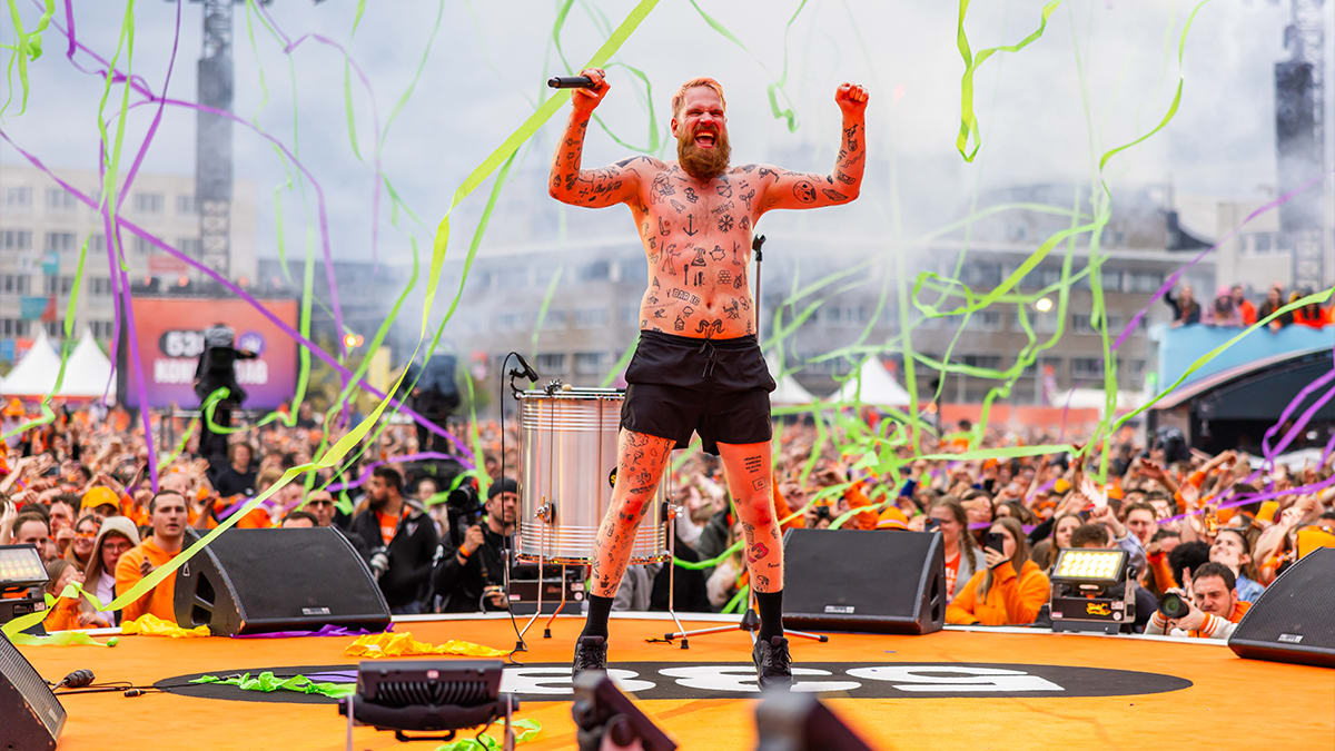 STUK laat 40.000 man springen tijdens 538 Koningsdag 🔥