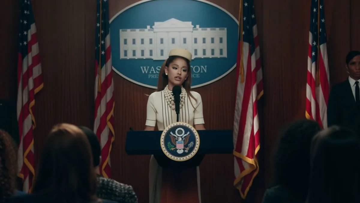 Ariana Grande dropt de dikke eerste single van haar nieuwe album!