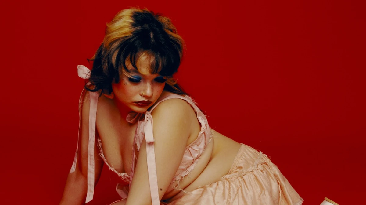 Deze week is Lola Young de 538 Favourite met One Thing! ❤️‍🔥