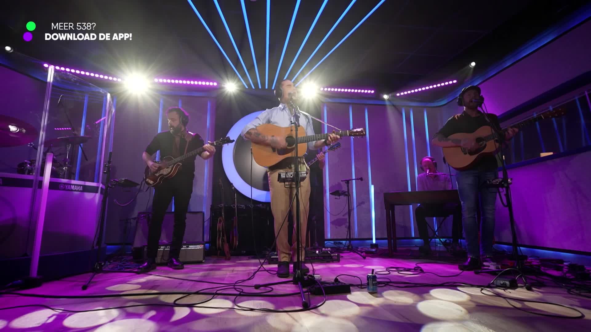 Douwe Bob speelt zijn gloednieuwe single live op Radio 538!