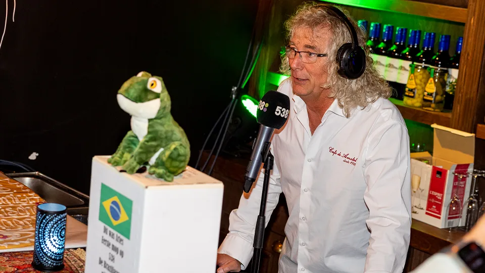 De mop van Arie live vanuit de 538-kroeg