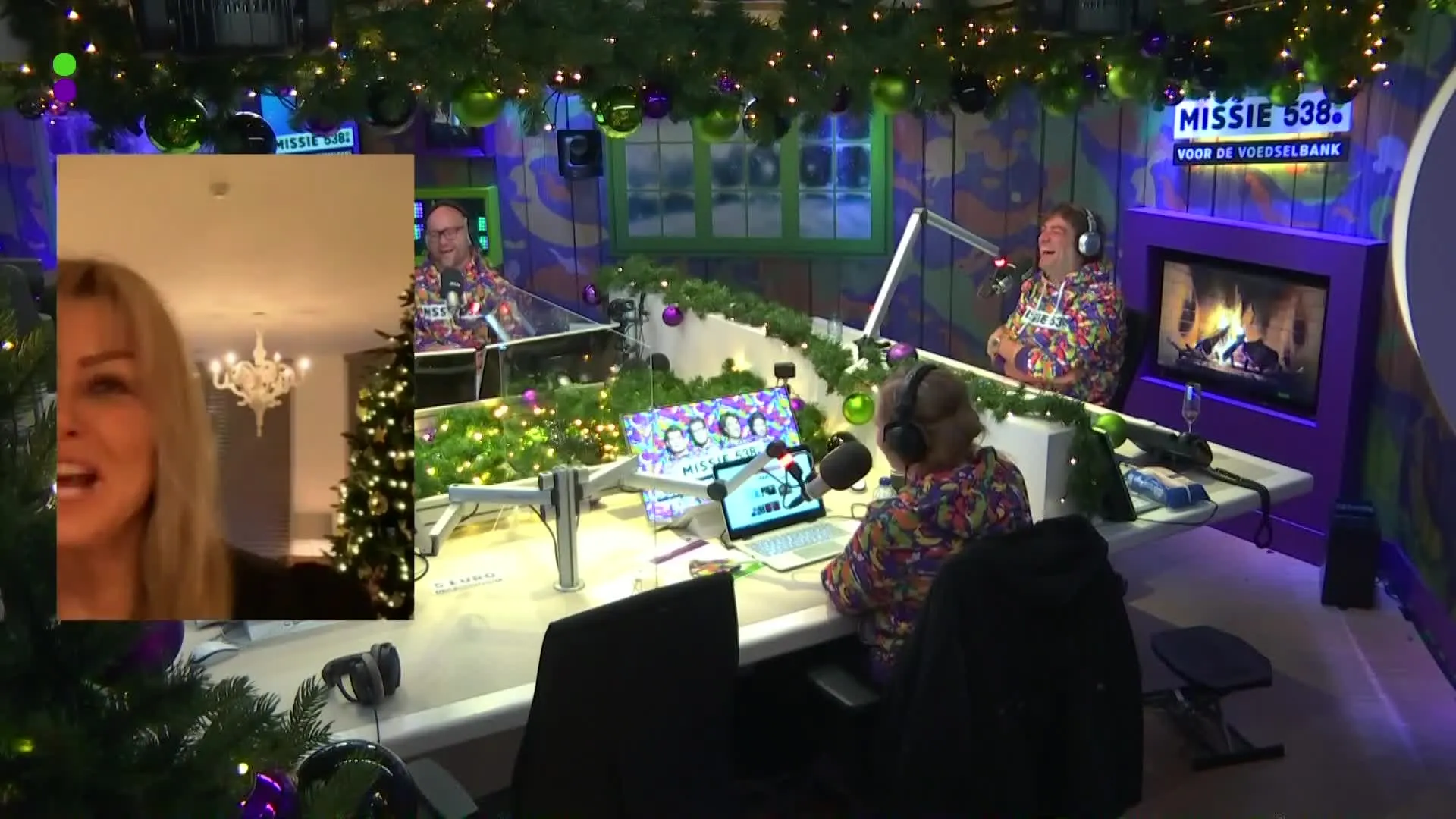 Bridget Maasland veilt de befaamde trui voor Missie 538!