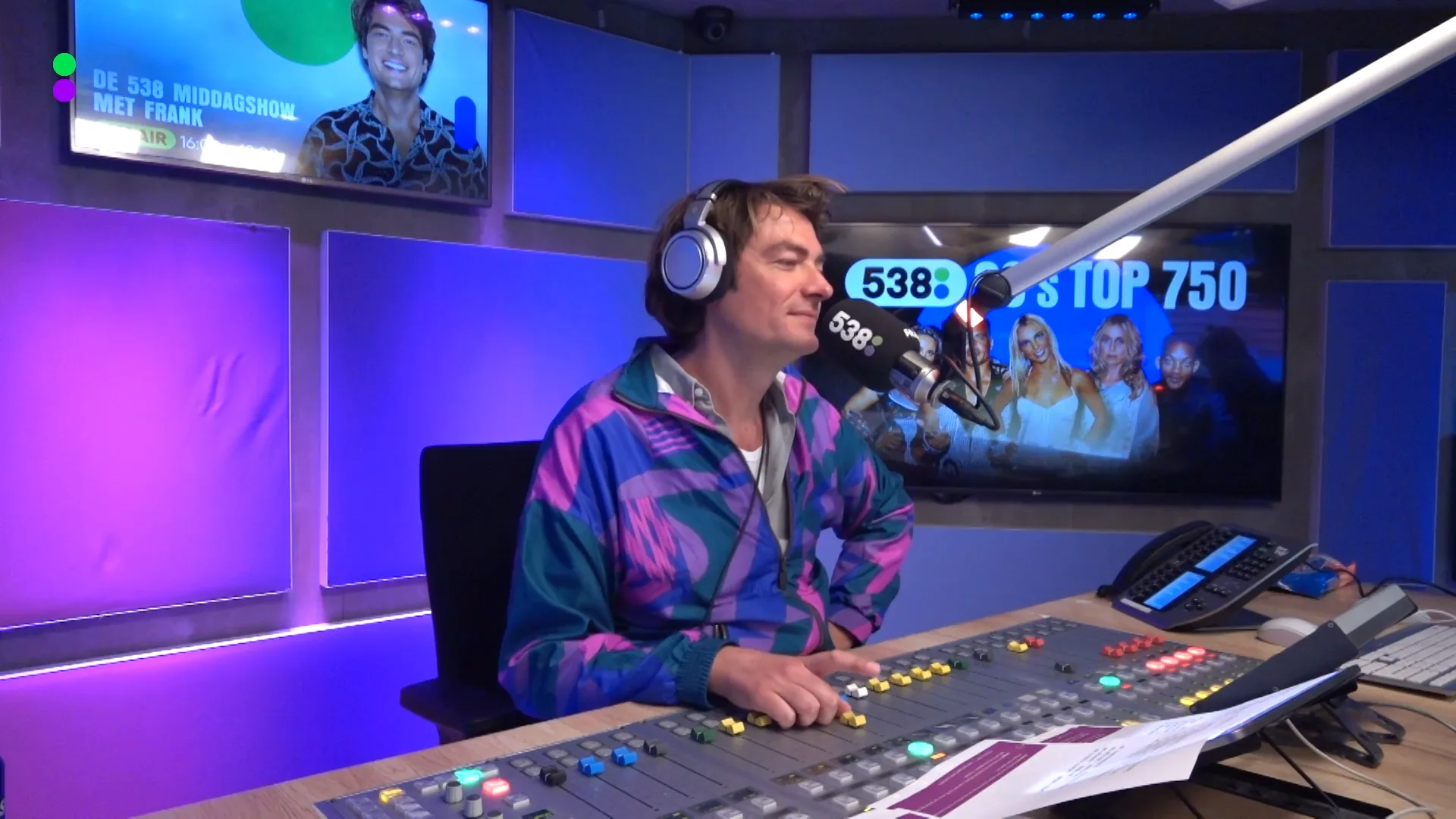 Wat Vindt Nederland over de jaren 90!