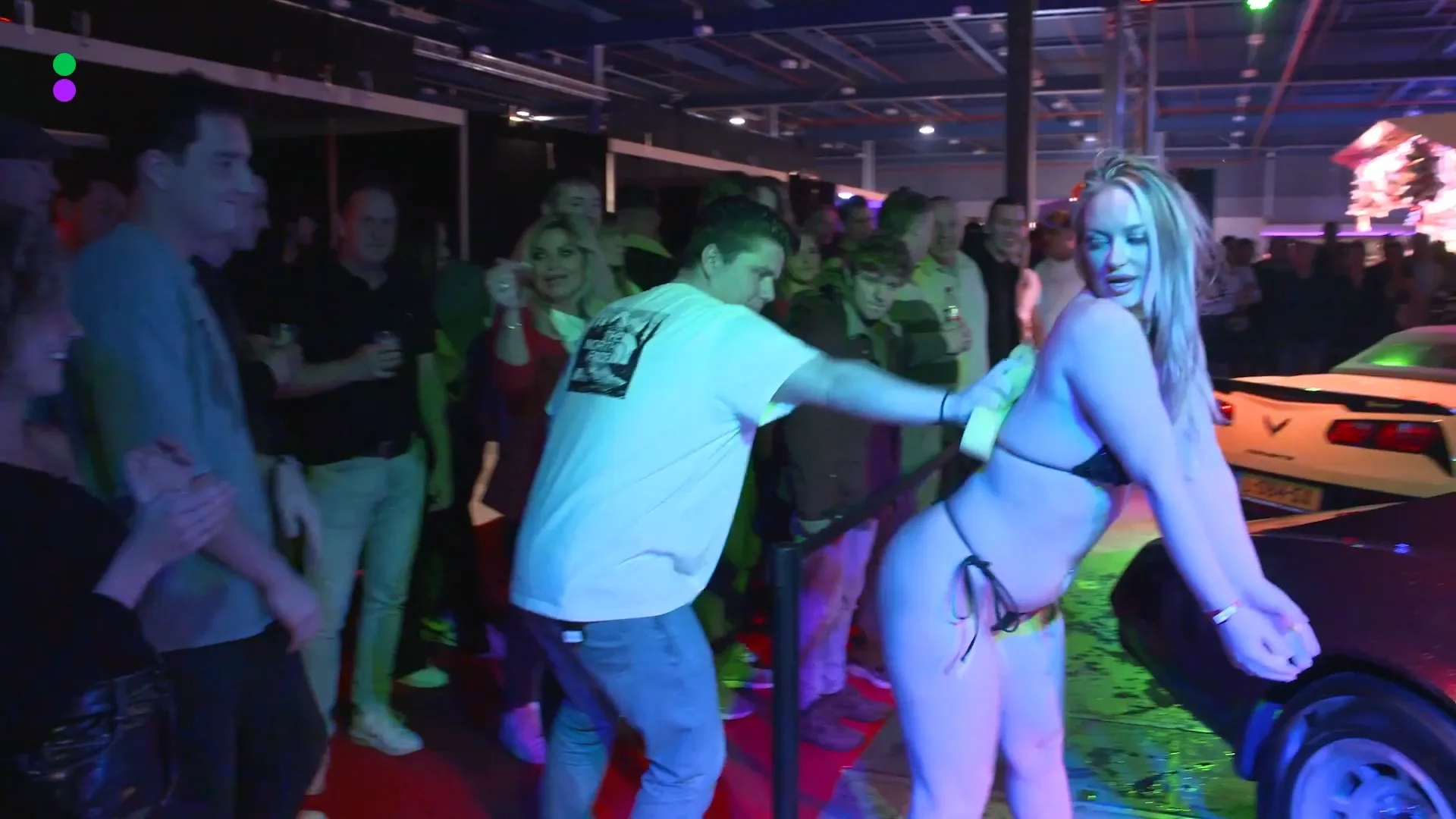 Bas, Dylan en Eva op de Kamasutrabeurs