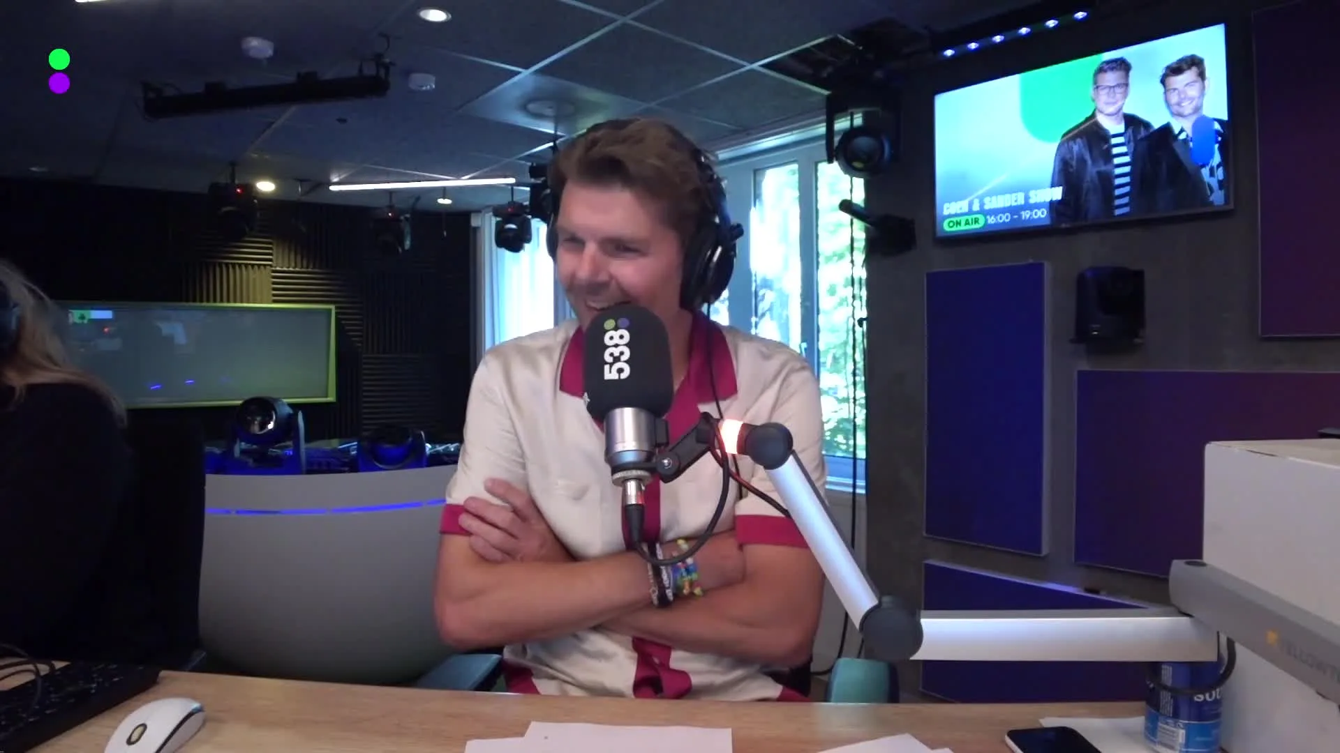 Jo ontmoet haar grote held van Red Hot Chili Peppers!