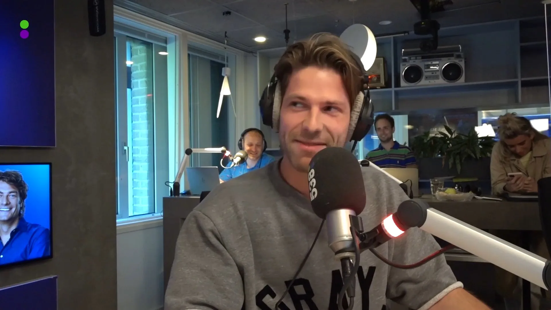 Thomas van StukTV onthult het aantal bedpartners!