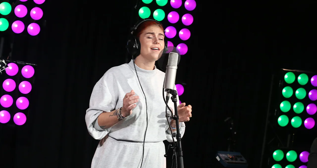 Roxeanne Hazes maakt indruk met nieuwe single!