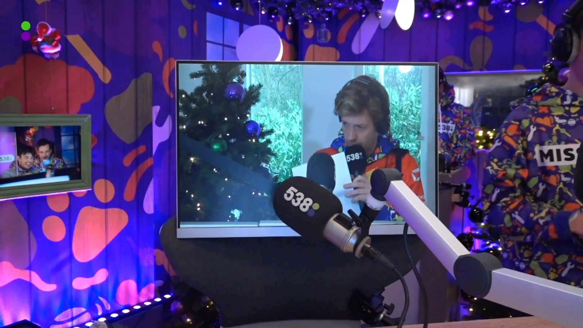 Wietze zingt het clublied van Go Ahead Eagles!