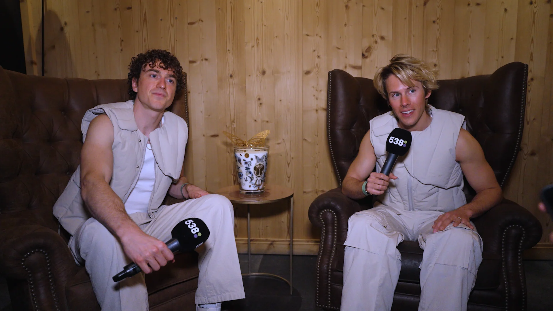 Ofenbach bij Dance Department vanaf Tomorrowland Winter