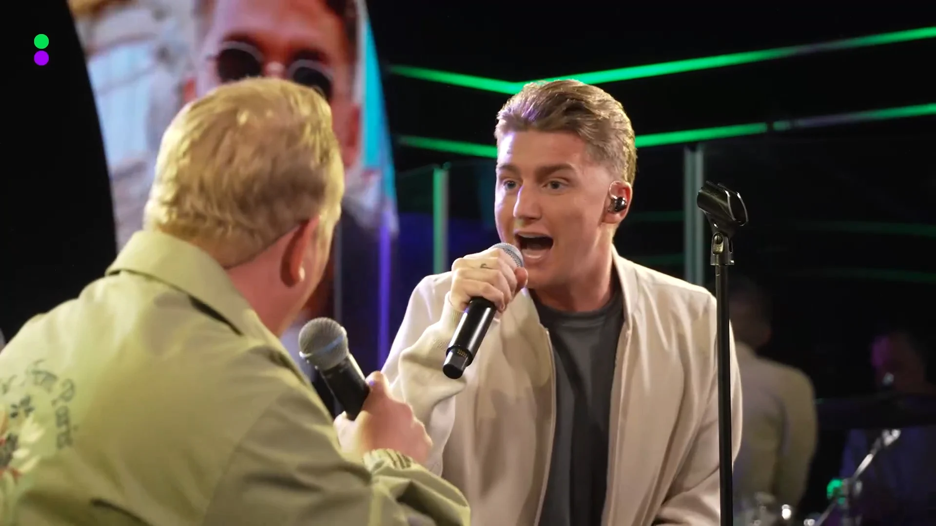 Het perfecte begin van je weekend: Mart Hoogkamer & Billy Dans doen Gappie Sappie