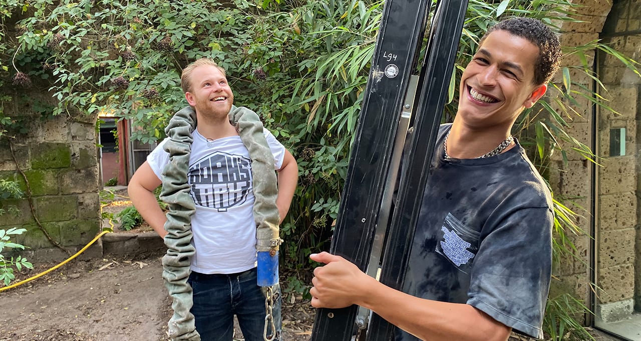 Belofte maakt schuld: Bilal Wahib en 538-dj Ivo scheppen tijgerpoep 🐯💩