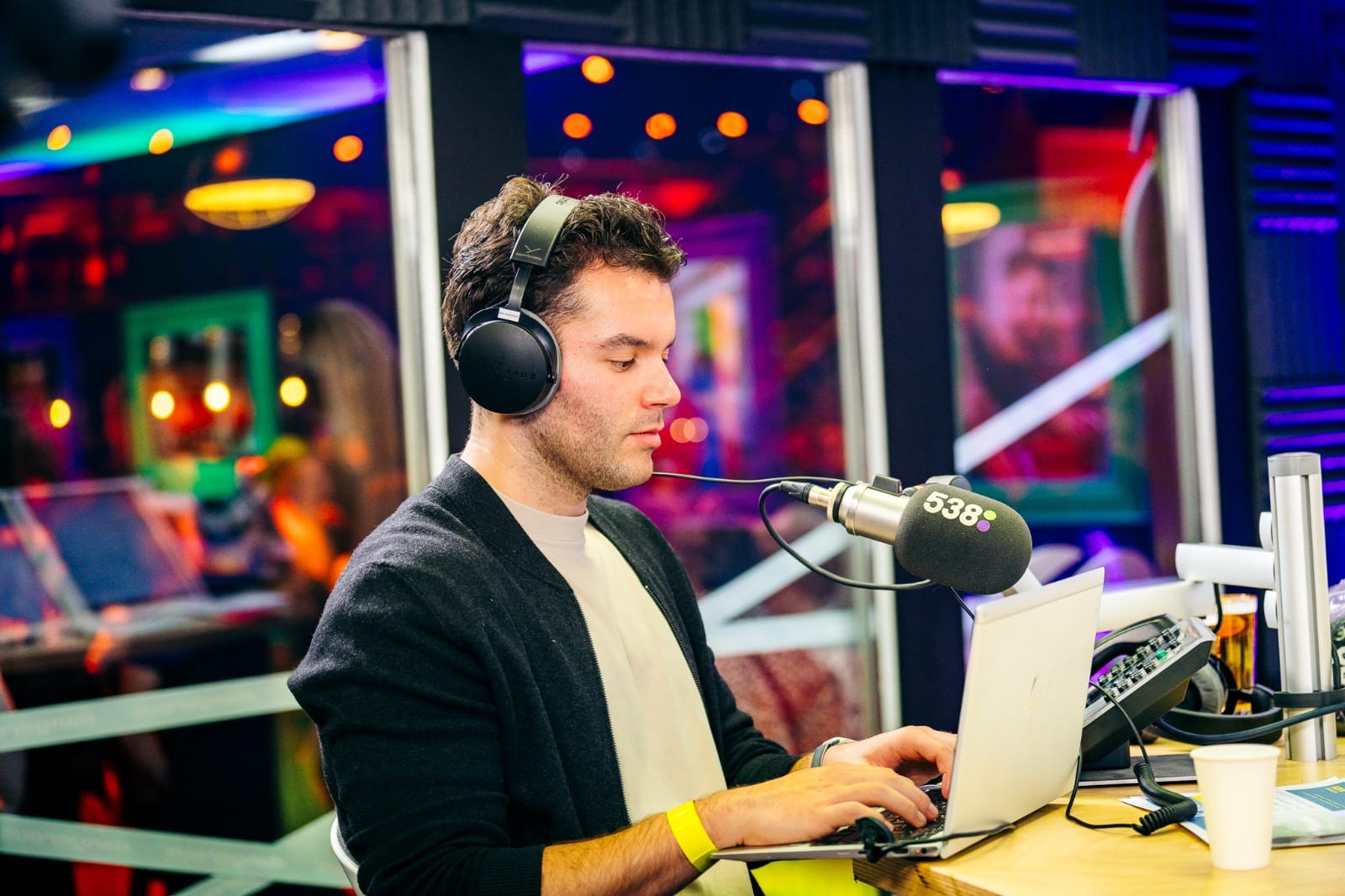 Ontmoet Max, producer bij Radio 538.