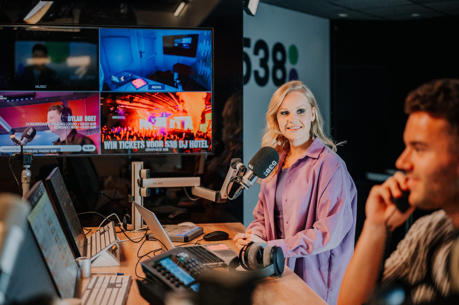 Ontmoet Iris, nieuwslezer bij Radio 538.